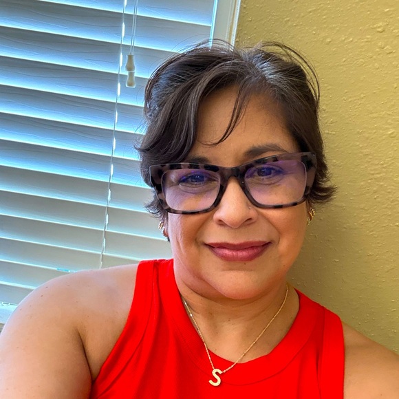 Meet your Posher, Sonya - Picture 1 of 1